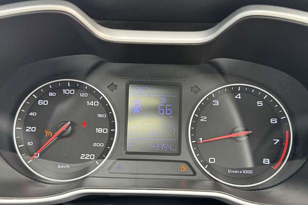 2020 MG ZS Essence AZS1