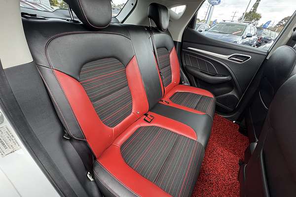 2020 MG ZS Essence AZS1