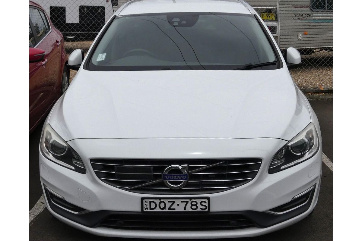 2017 Volvo V60 T5 Luxury