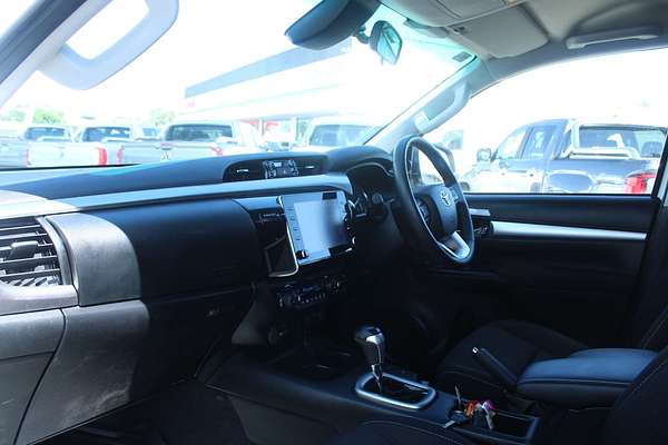 2023 Toyota Hilux SR5 GUN126R 4X4