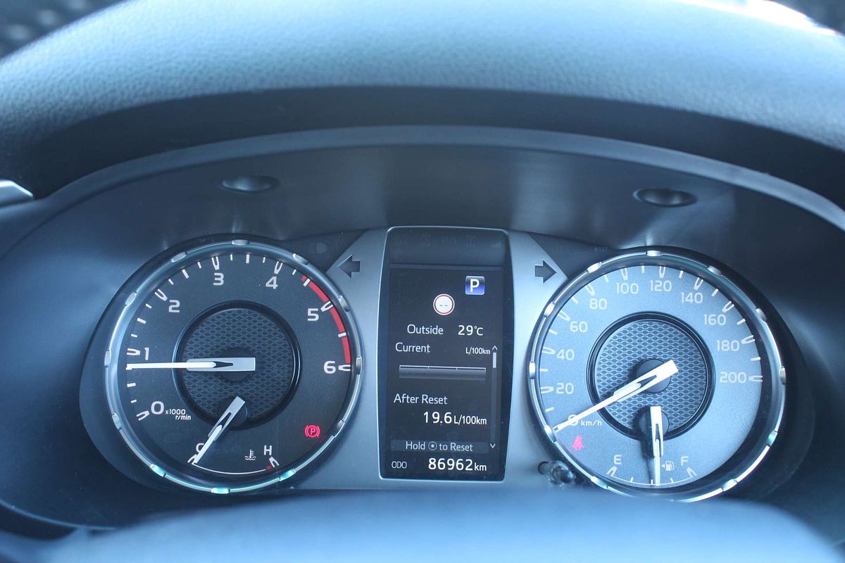 2023 Toyota Hilux SR5 GUN126R 4X4