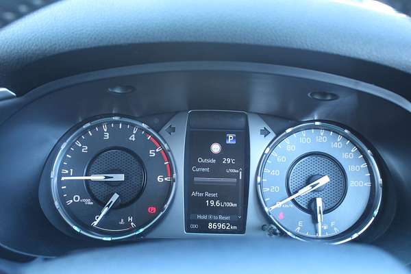 2023 Toyota Hilux SR5 GUN126R 4X4