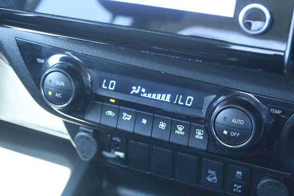 2023 Toyota Hilux SR5 GUN126R 4X4