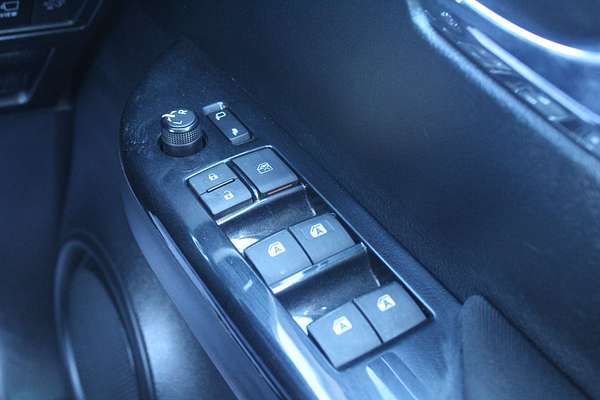 2023 Toyota Hilux SR5 GUN126R 4X4