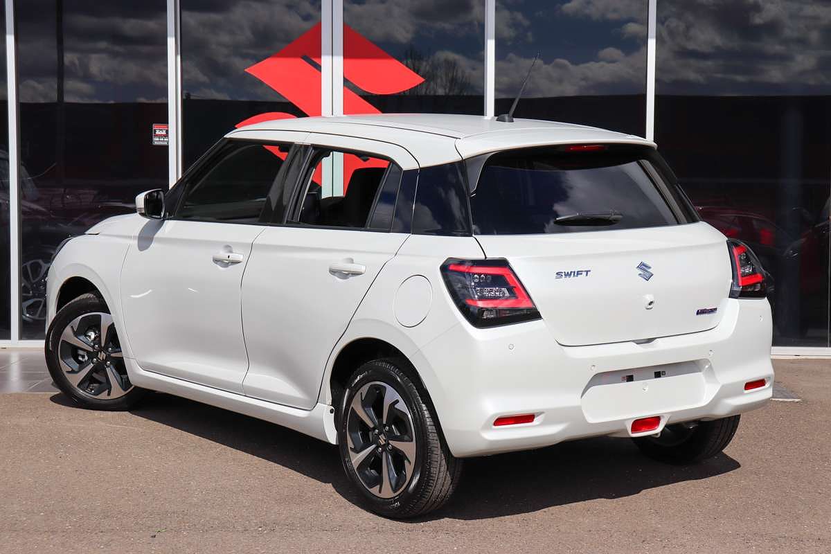 2025 Suzuki Swift Hybrid GLX UZ