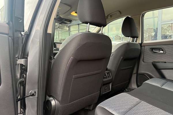 2025 Nissan X-TRAIL ST T33