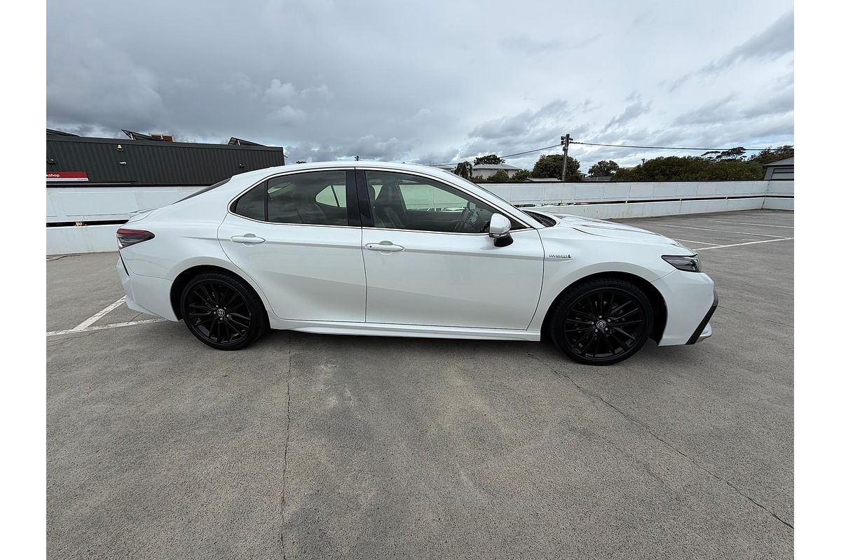 2022 Toyota Camry SX AXVH70R