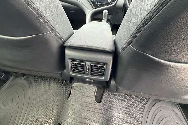 2022 Toyota Camry SX AXVH70R