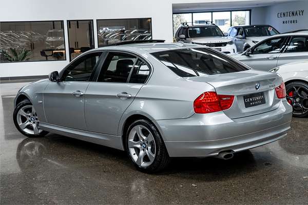 2011 BMW 3 Series 320i E90