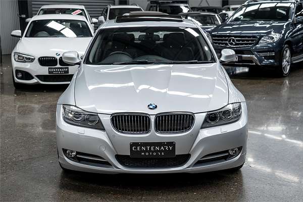 2011 BMW 3 Series 320i E90