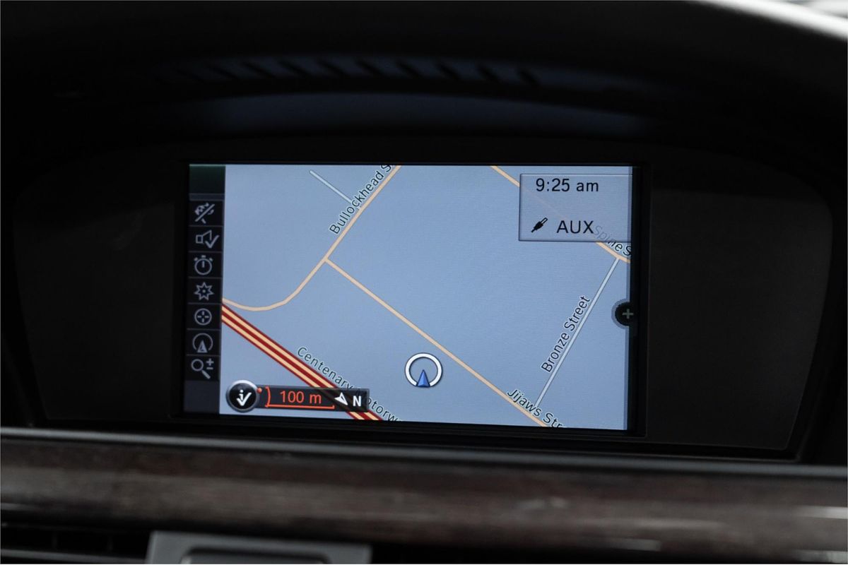 2011 BMW 3 Series 320i E90