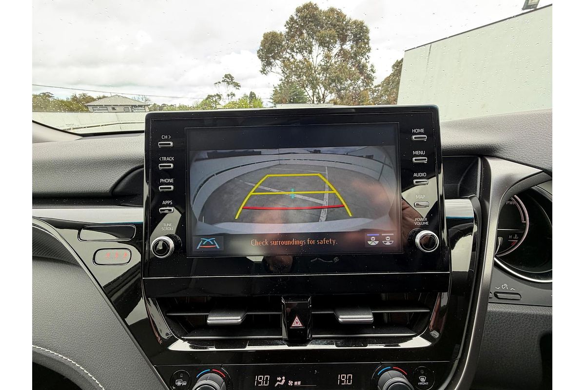 2022 Toyota Camry SX AXVH70R