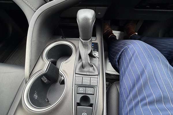 2022 Toyota Camry SX AXVH70R