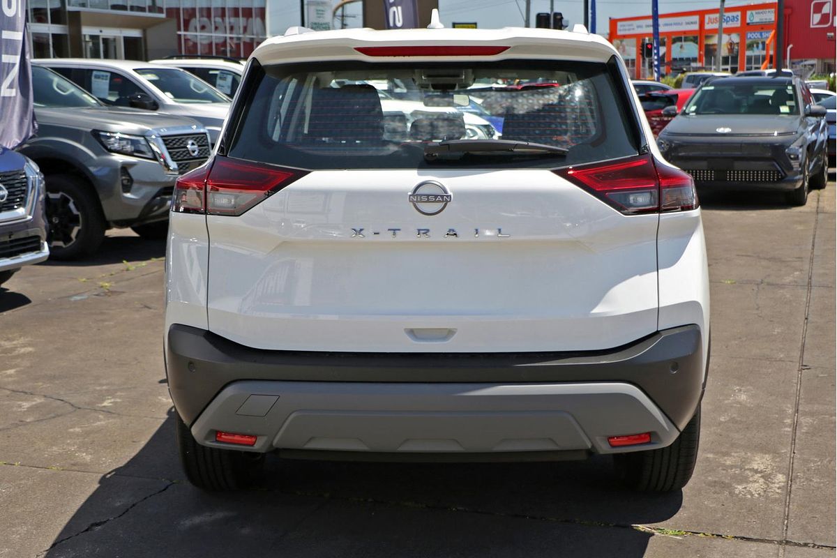 2024 Nissan X-TRAIL ST T33
