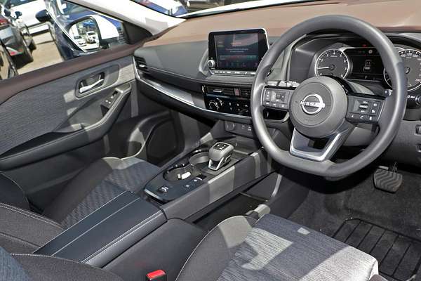 2024 Nissan X-TRAIL ST T33