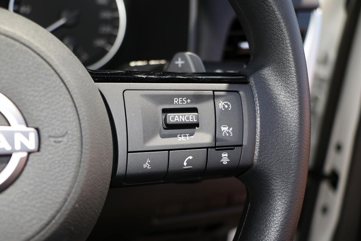 2024 Nissan X-TRAIL ST T33