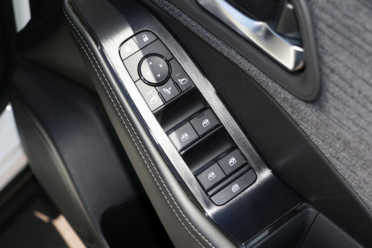 2024 Nissan X-TRAIL ST T33