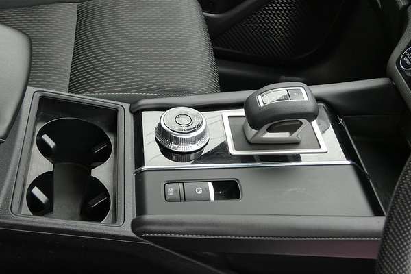 2023 Mitsubishi Outlander ES ZM