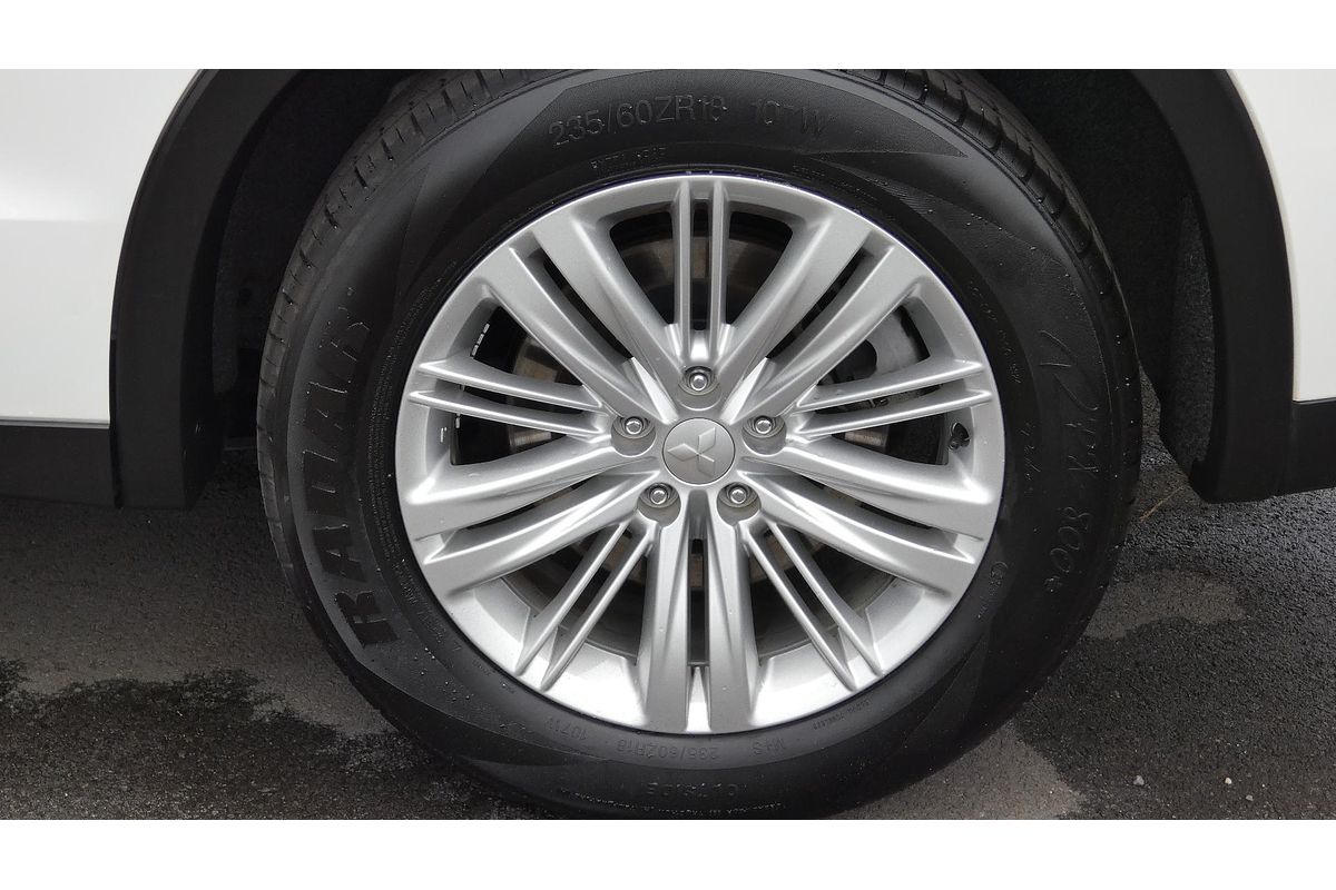 2023 Mitsubishi Outlander ES ZM