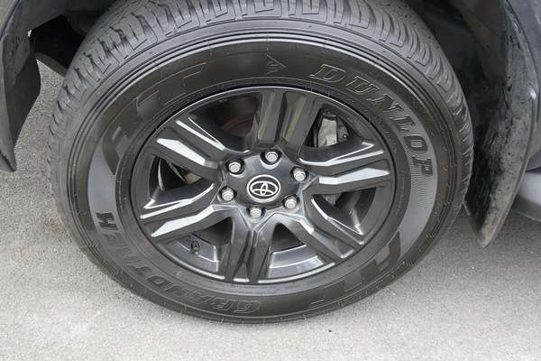 2024 Toyota Hilux SR GUN126R 4X4