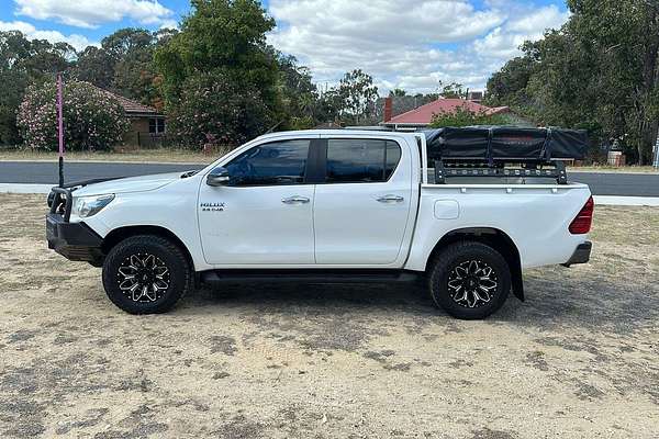 2017 Toyota Hilux SR GUN126R 4X4