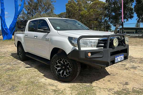 2017 Toyota Hilux SR GUN126R 4X4