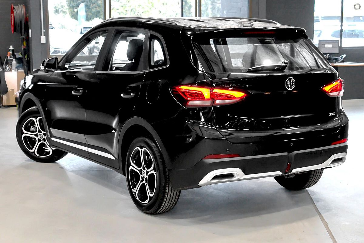 2025 MG ZS Essence ZS32