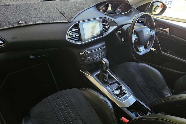 2017 Peugeot 308 Allure T9