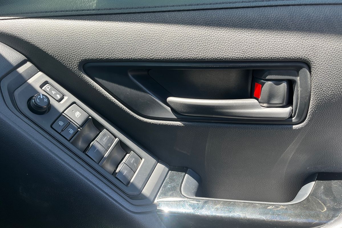 2024 Toyota Landcruiser GXL FJA300R