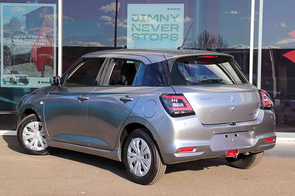 2025 Suzuki Swift Hybrid UZ