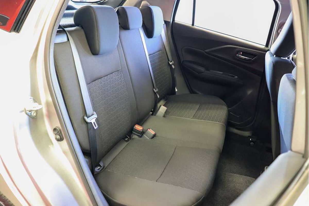 2025 Suzuki Swift Hybrid UZ