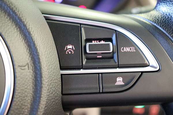 2025 Suzuki Swift Hybrid UZ