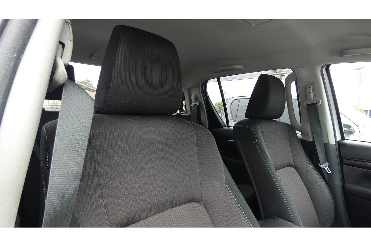 2018 Toyota Hilux SR5 GUN126R 4X4