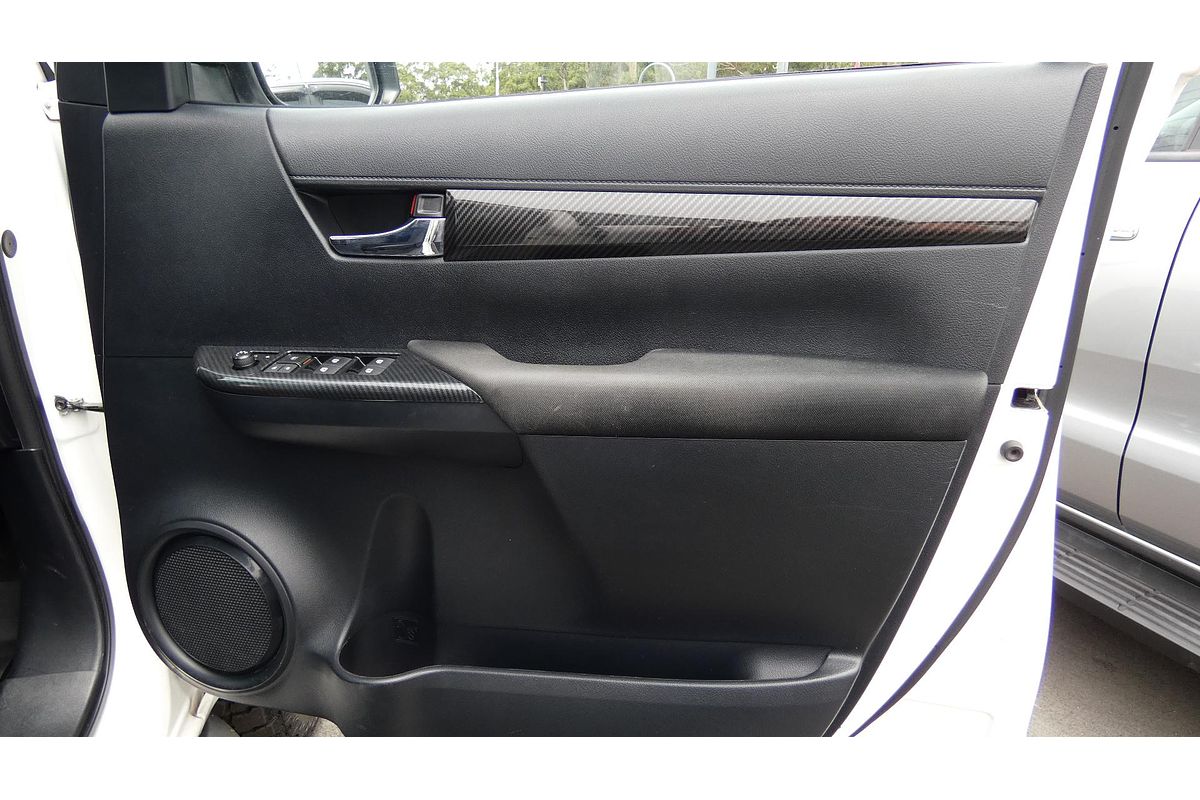 2018 Toyota Hilux SR5 GUN126R 4X4