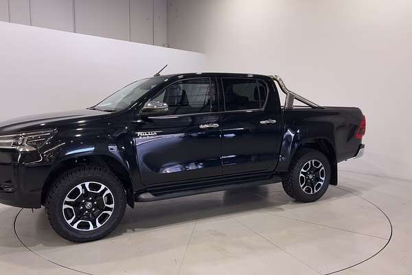 2020 Toyota Hilux SR5 GUN126R 4X4