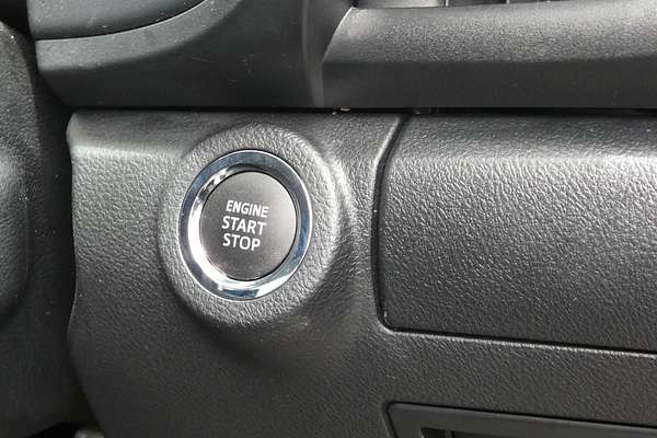 2024 Toyota Hilux SR GUN126R 4X4