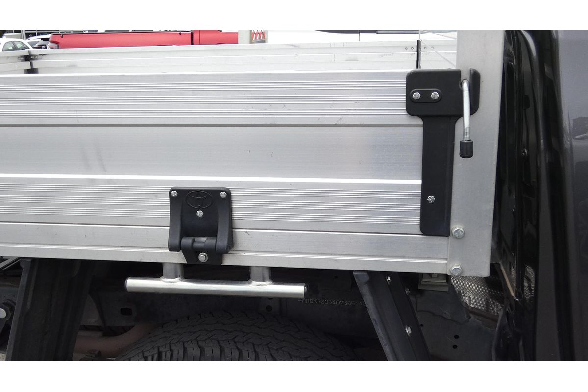 2024 Toyota Hilux SR GUN126R 4X4