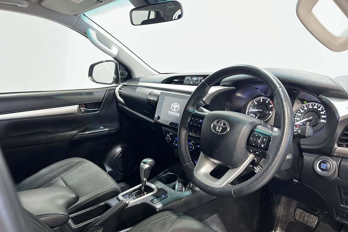 2020 Toyota Hilux SR5 GUN126R 4X4