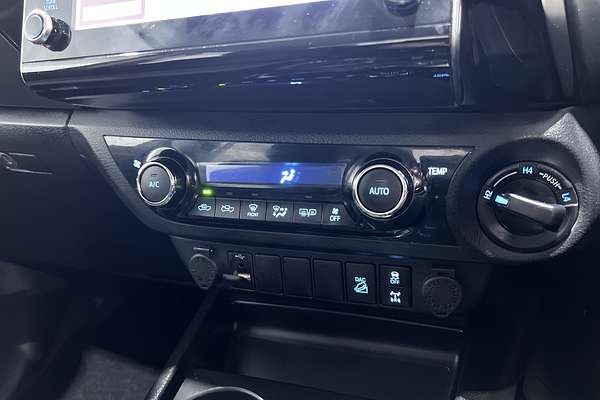 2020 Toyota Hilux SR5 GUN126R 4X4