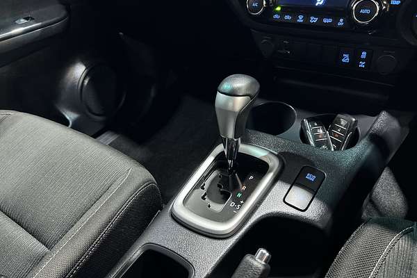 2020 Toyota Hilux SR5 GUN126R 4X4