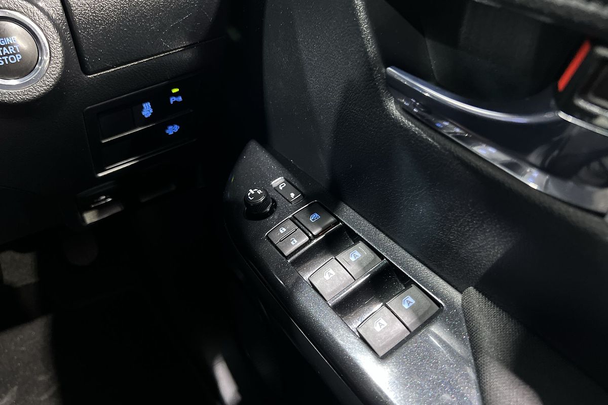 2020 Toyota Hilux SR5 GUN126R 4X4