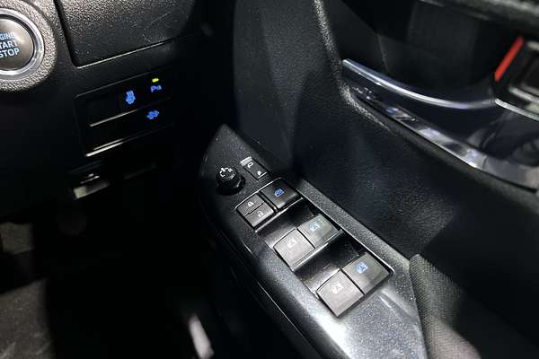 2020 Toyota Hilux SR5 GUN126R 4X4