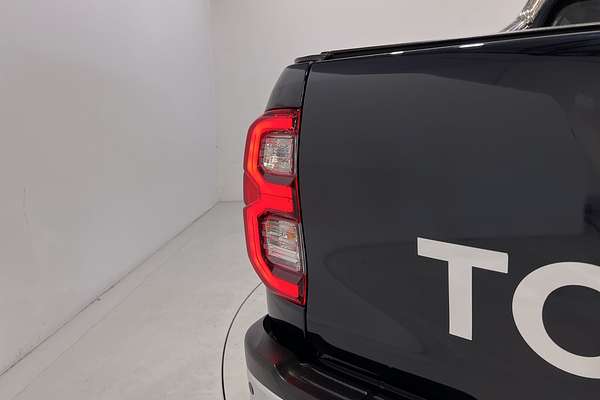 2020 Toyota Hilux SR5 GUN126R 4X4