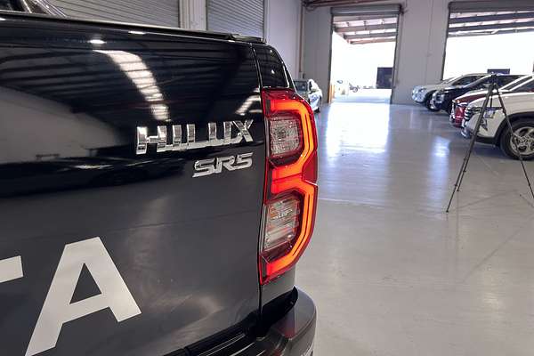 2020 Toyota Hilux SR5 GUN126R 4X4