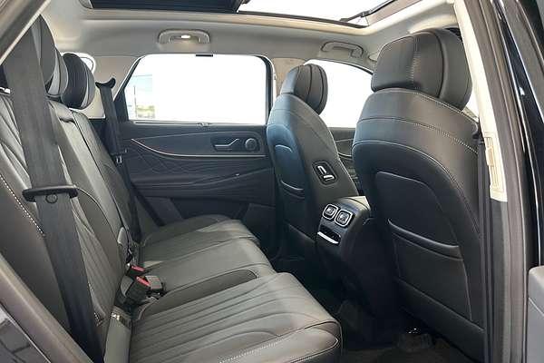 2025 Jaecoo J8 Track