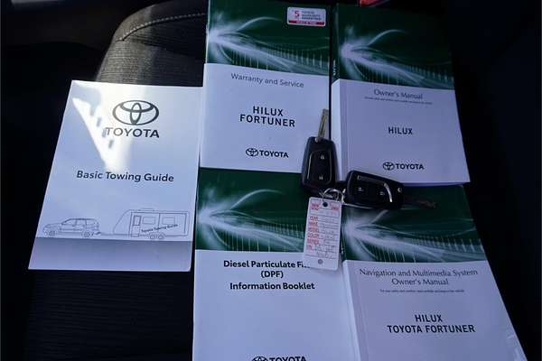 2021 Toyota Hilux SR GUN126R 4X4