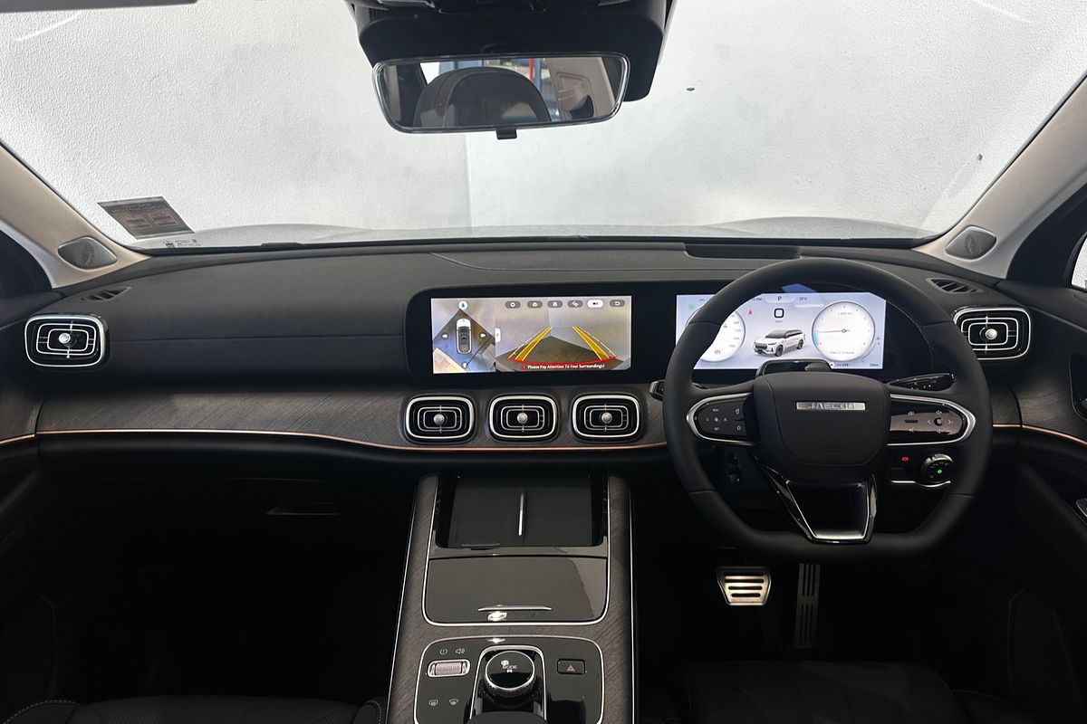 2025 Jaecoo J8 Track