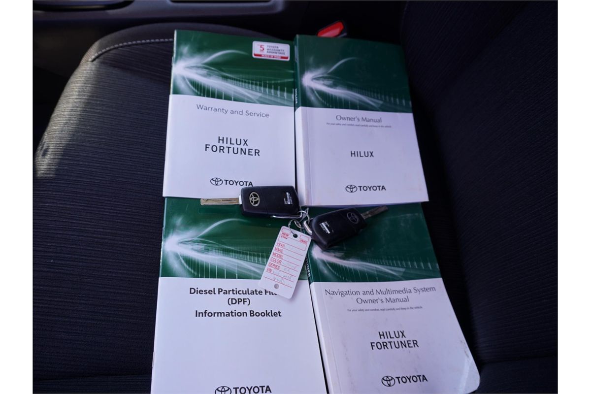 2021 Toyota Hilux SR GUN126R 4X4