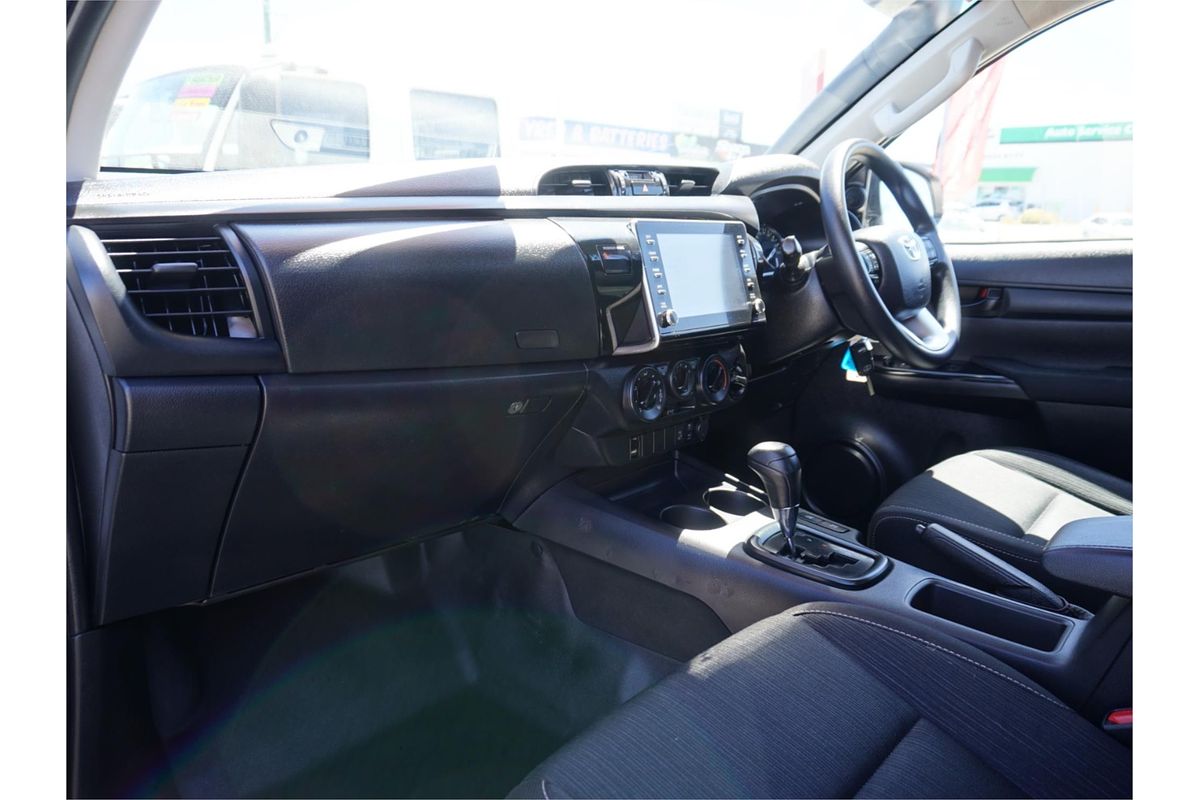 2021 Toyota Hilux SR GUN126R 4X4