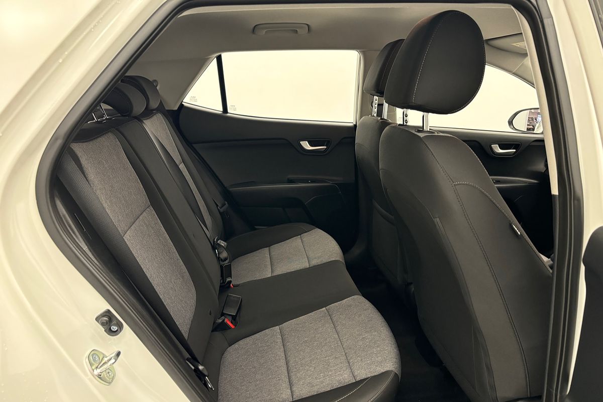 2023 Kia Stonic S YB